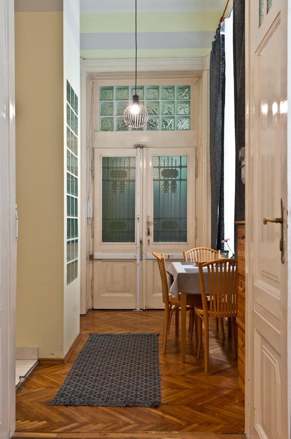Capital Center Apartments Uelloi Budapest Ngoại thất bức ảnh